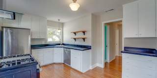 Cute-as-a-Button Coronado "Palmer" Home in a Fabulous School-Side Location – Coronado Village Gallery 16