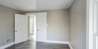Charming 4BR House in Toledo Gallery 15