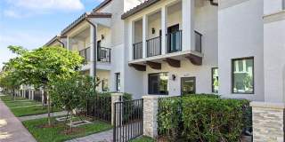 4527 NW 83rd Path Gallery 1