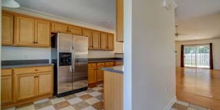 Large 2 BR, 2 BA Dual Master Suite in Boiling Springs Convenient to Shopping, Dining, Easy Access to I-85 Gallery 5