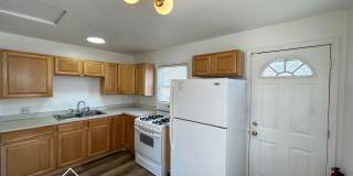 Beautiful 2 Bedroom 1 Bathroom now available for rent! Gallery 9