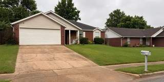 833 S Eastview Drive Gallery 1