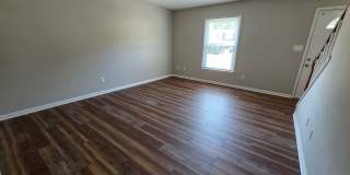Move in Ready Townhouse l! Gallery 1