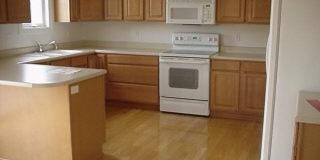 Blacksburg, 3 BR / 2.5 BA Available August 14 Gallery 6