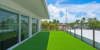 125 Gardenia St Gallery 18