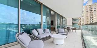 10203 Collins Avenue Gallery 3