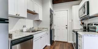 TERRELL HILLS TOWNHOUSE Gallery 11