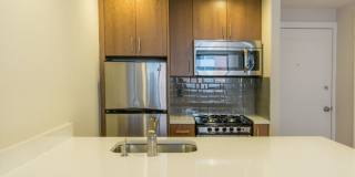 Sutton Plaza Apartments Gallery 13