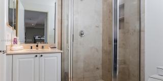 747 Crandon Blvd Gallery 22