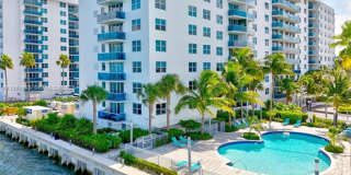 7501 E Treasure Dr unit 9EF (A11951603) Gallery 1