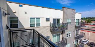 Collins Place Apartments Gallery 12