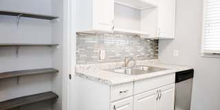 95 4th Ave Gallery 8