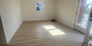 557 E Hudson Street Gallery 3
