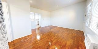 1951 Frank St. / 2519 Virginia Ave Gallery 7