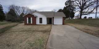 3 Bed 1 Bath House with 1 Car Garage. Gallery 1