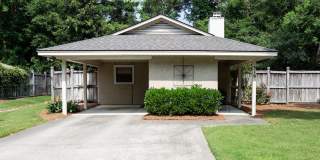 Comfortable 3 Bedroom Patio Home in a Convenient Wilmington Location Gallery 1