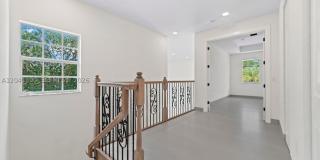 3040 SW 44th Ct Gallery 30
