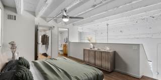 United Jewelers and Lee Hardware Apartments Gallery 14