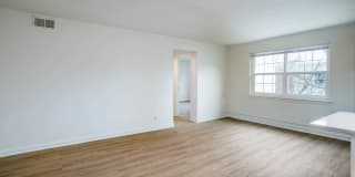 Sheffield Court Gallery 19