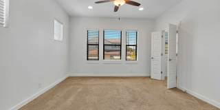 2 Bed / 2.5 Bath Home Available in Dignowity Hill Historic District Gallery 19