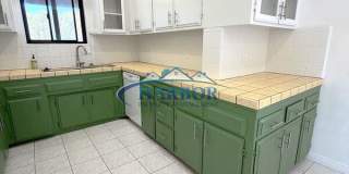 827 W. 22nd Street Gallery 12