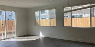 2434 Urdaneta Way Gallery 4