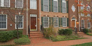 Beautiful 4 BD 4.5 BA Townhome in the Reserve at Tysons Corner Gallery 1
