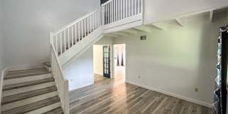 Pet Friendly! Beautiful 2 story house at 1824 SW 35th Ave Gallery 1