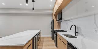 7516 N Eastlake Terrace Gallery 2