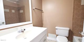 230 Saratoga Drive Gallery 13