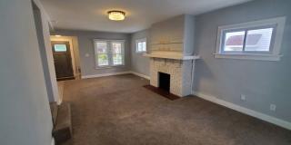 Available Now: Cozy 3-Bedroom Single-Family Home in a Prime Location Available Now: Cozy 3-Bedroom Single-Family Home in a Prime Location Gallery 54