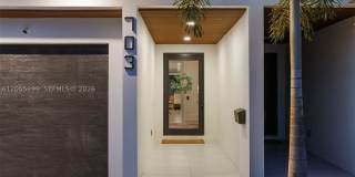 703 SW 17th St Gallery 67