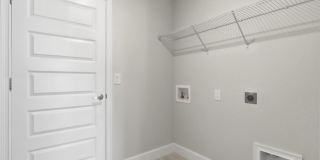 336 W Rexford Drive Gallery 28