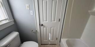 Charming 2 Bedroom home in Ashley Park Gallery 20