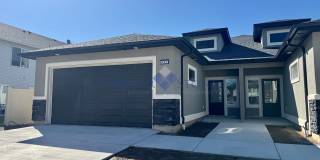 Conner Square Gallery 1