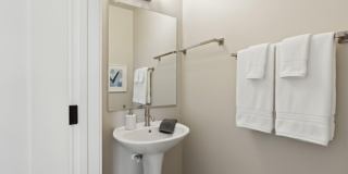 1400 E Bethany Home Road Gallery 16