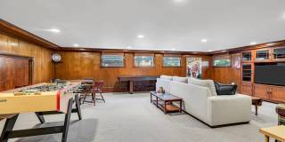 417 Brooklyn Boulevard Gallery 19