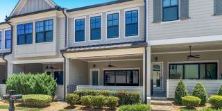 Woodstock 3BR Luxury  3BR Townhome! Gallery 1