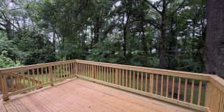 Spacious Living in a Great Location Gallery 14