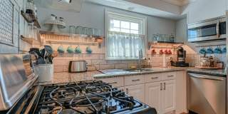 82 Inskip Avenue Gallery 14