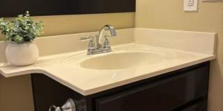LOVELY SINGLE LEVEL 3 BEDROOM W/DEN 2 BATH PEORIA HOME VERY CLEAN! Gallery 17