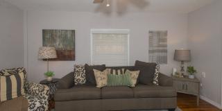 611 Brunswick Gallery 14