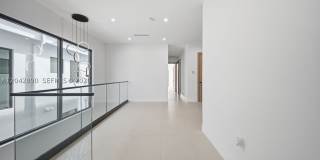 1316 NE 16th Ter Gallery 18