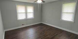 Amazing 6 Bedroom 2 Bathroom home with dual driveways Gallery 16