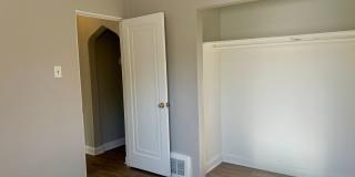 Charming 2 Bed Home Near Central Park Gallery 15
