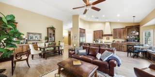 7642 E Hartford Drive Gallery 8
