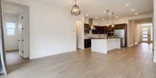 Modern 4BR Avance Home:Gated, Resort Pool, Gym & Quick Downtown Access Gallery 34