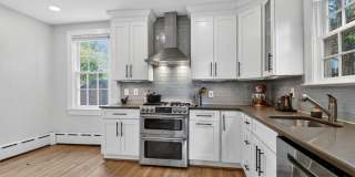Charming 4BR/2.5BA Tudor in Prime Chevy Chase, DC! Gallery 14