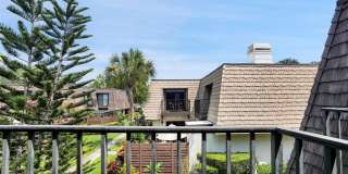 15217 W POND WOODS Drive Gallery 39