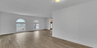 Come to check this beautiful house 4 bedrooms, possible 5th bed and 3 baths. Gallery 9